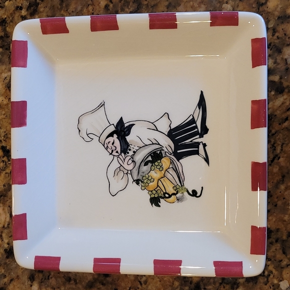 4 SONOMA BORDEAUX CAFE CHEFS COCKTAIL PLATES WITH CHECKER BORDERS - Picture 2 of 6